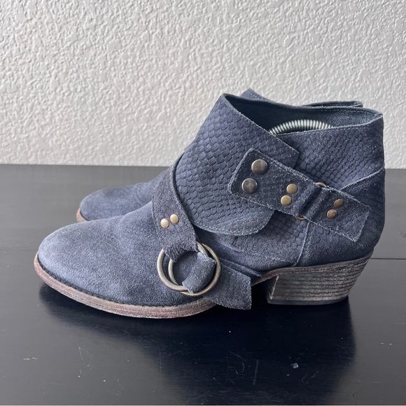 Free People Tortuga Buckle Ankle Bootie Blue/Gray Sz 40 - Picture 1 of 11